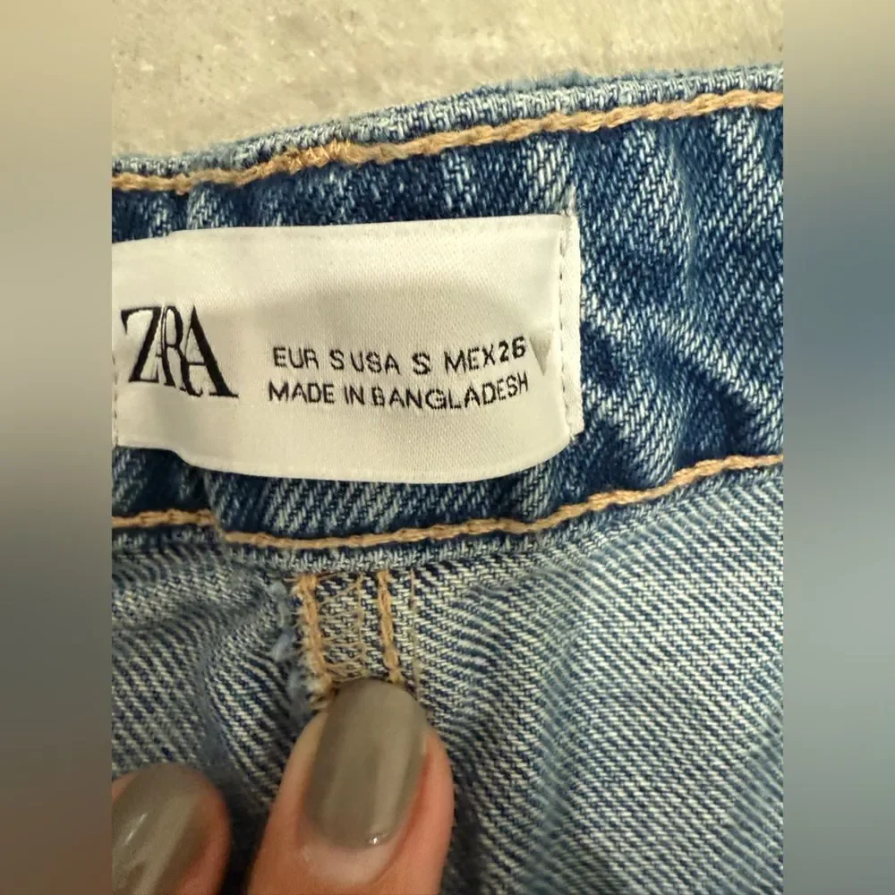 NWOT ZARA Denim Skirt - Picture 3 of 4